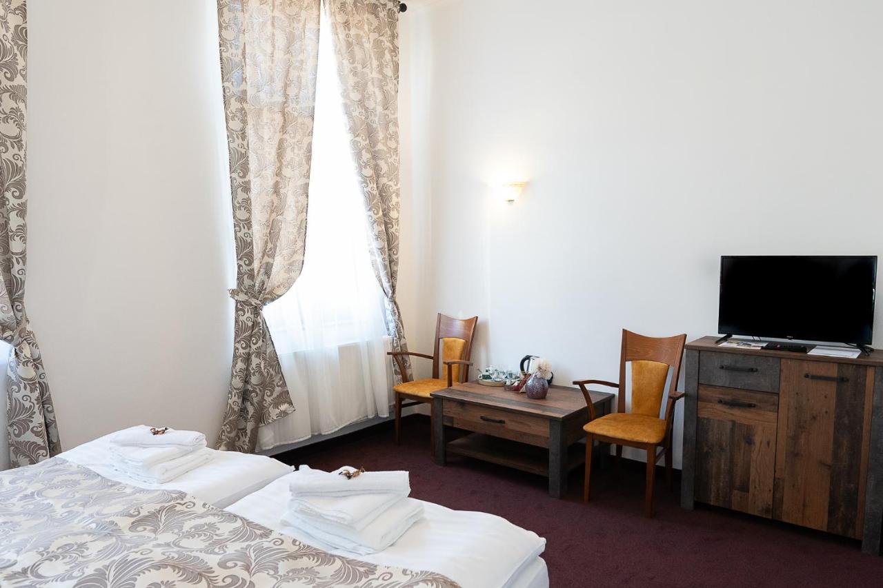 Penzion Deloris Trenčín Esterno foto