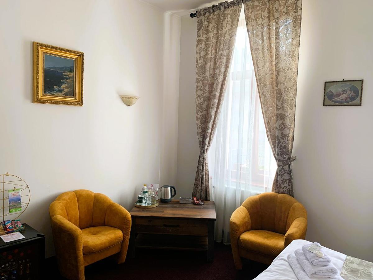 Penzion Deloris Trenčín Esterno foto